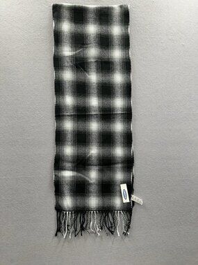 NWT Old Navy Black & White Plaid Patterned Scarf One size